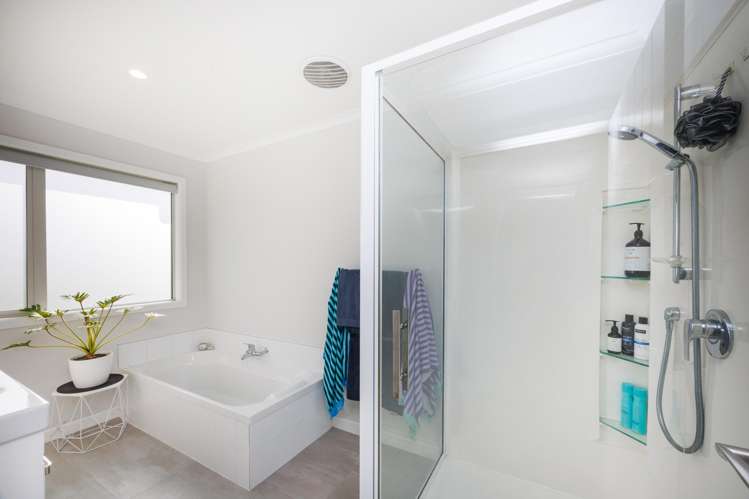 106 Reid Line East Aorangi_16