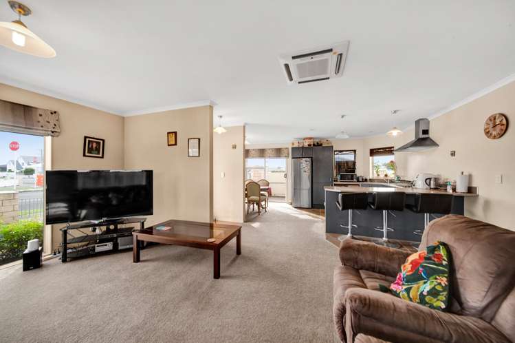 46 Wilson Street Hawera_8