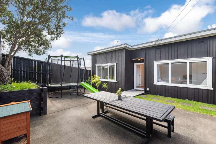 42 Matipo Road Mairangi Bay_24