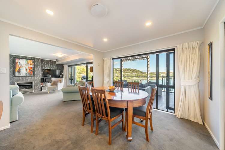 14 Spinnaker Drive Whitby_11