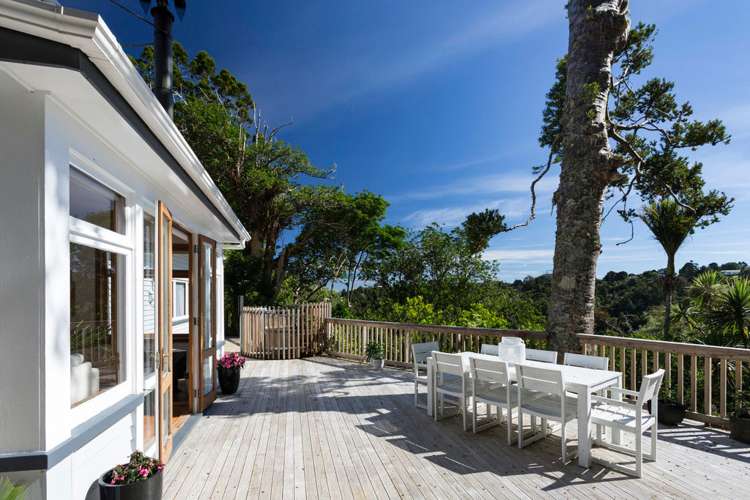 1 Tanekaha Road Titirangi_7