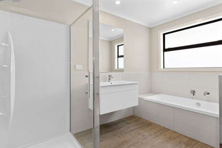 286 Ballintoy Park Drive Welcome Bay_11