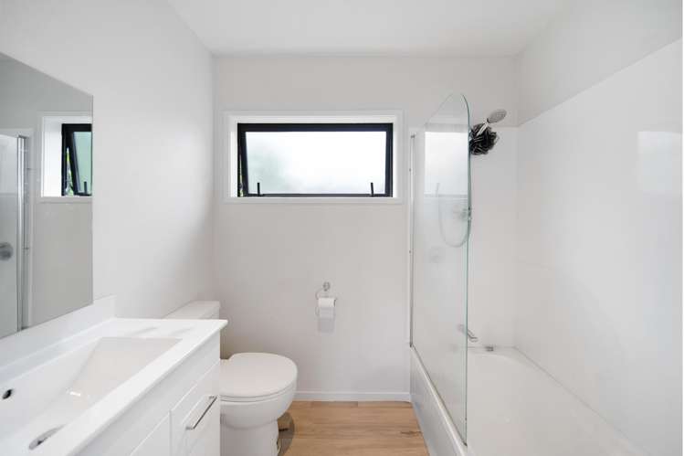 90 Chelburn Crescent Mangere East_12