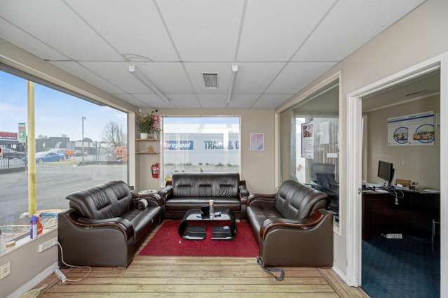 297-299 Great South Road Takanini_4