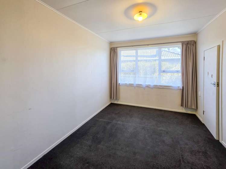 12 Karaka Street Merrilands_9