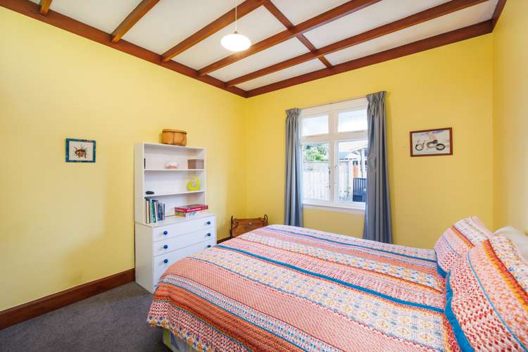 8 Burns Avenue Takaro_19