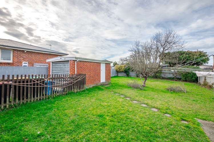 32 Barnes Street Glenwood_10