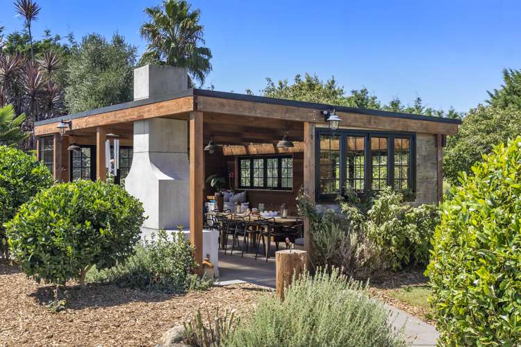 66 Porterfield Road Whitford_32