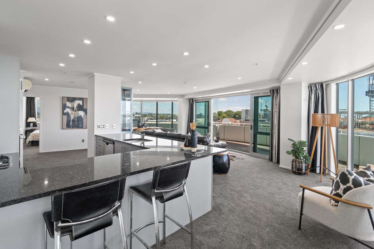 1003/72 Devonport Road_2