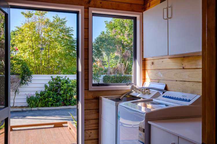 22 Ruru Avenue Lytton West_20