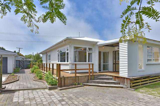 77 Dunns Avenue The Pines Beach_4