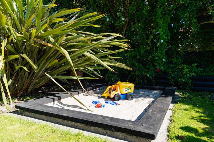 166 Victoria Road Saint Clair_27