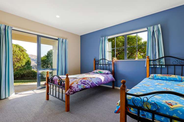 15 Ngaio Grove Robinsons Bay_17