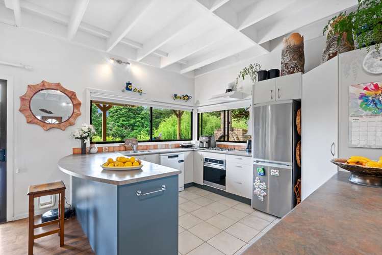 83 Alcoba Street Kamo_9