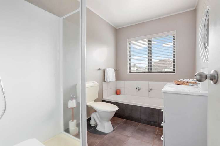 2a Mayburn Road Te Atatu Peninsula_11