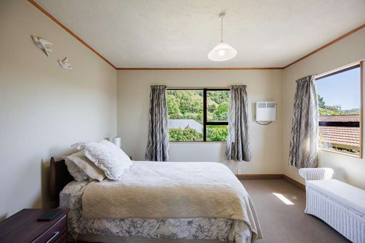 54 Ngarimu Crescent Taradale_8