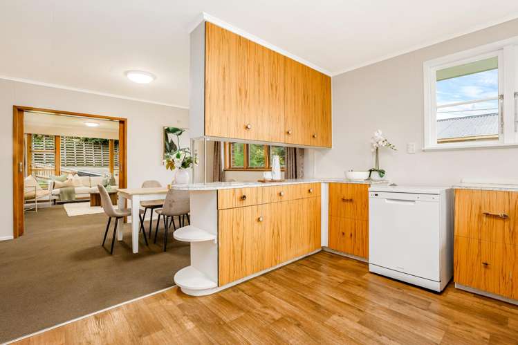296 Main Road Tawa_8