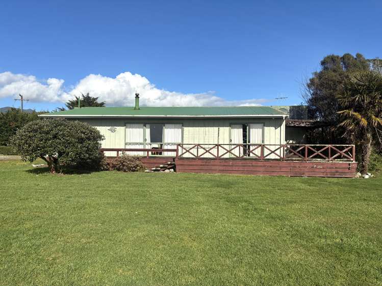 269 Utopia Road_0