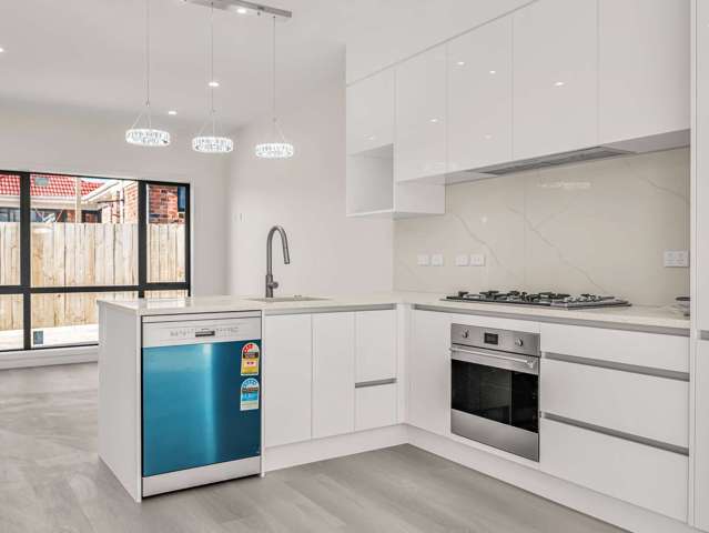 3/7 Kingfisher Place Favona_3