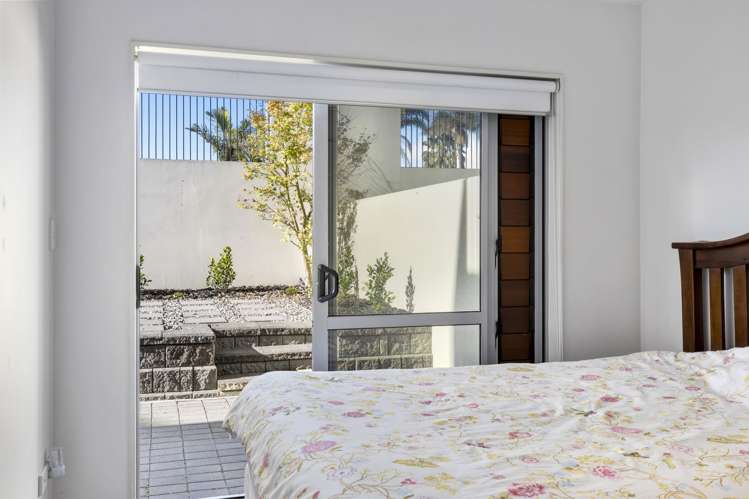 D2/71 Spencer Road Oteha_6