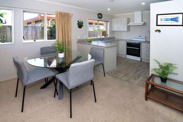59/2 William Donald Drive Solway_1