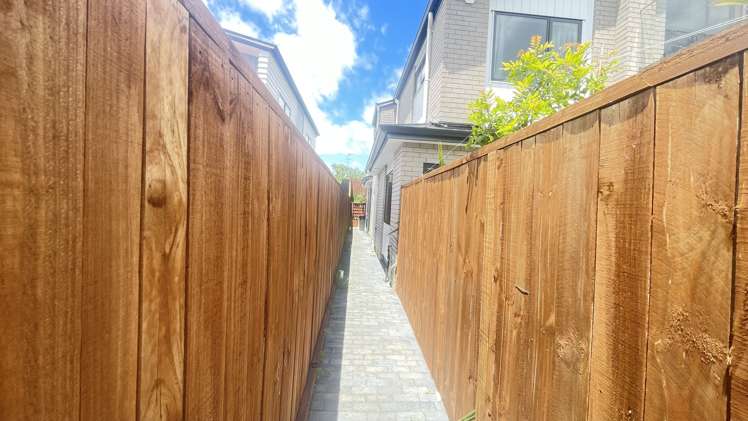 20 Sabot Place Massey_13