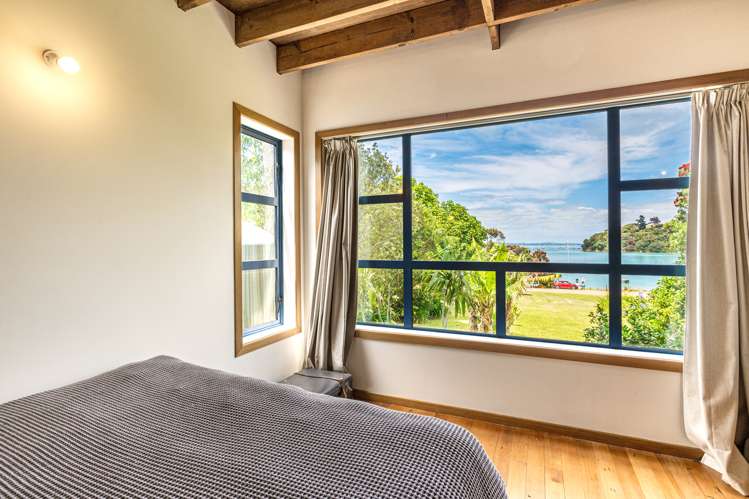 16 Shelly Beach Road Surfdale_19