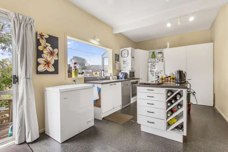 3203 Great North Road New Lynn_25