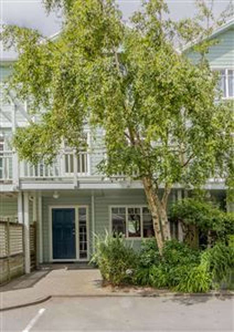 20/10 Colombo Street Newtown_17