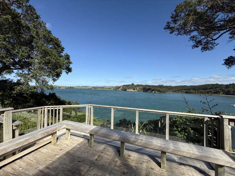 7 Ferry Road Stanmore Bay_0