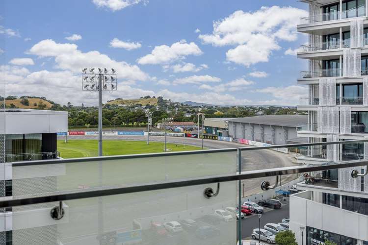 509 Green Lane West Epsom_6