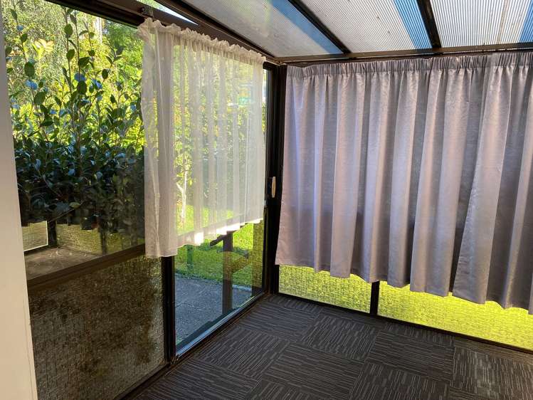 1/10 Ocean View Road Northcote_13