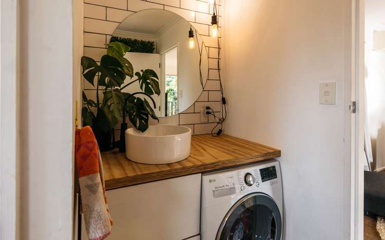 37 Alison Road Surfdale_9