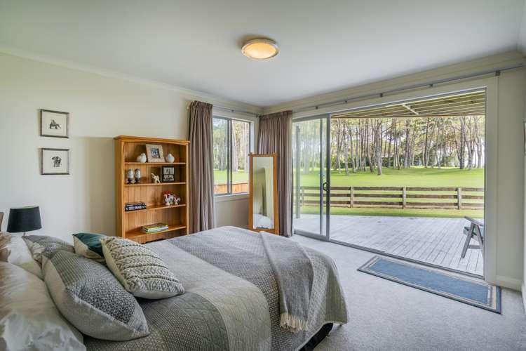 107 Mercury View Matarangi_17