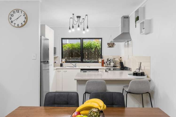 2/19 Sailfish Drive West Harbour_8