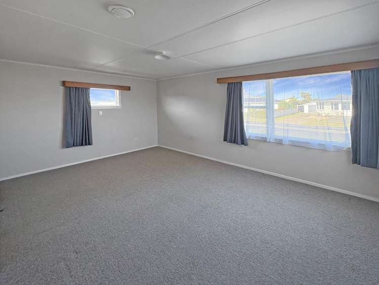8 Mark Perreau Place 1206_5