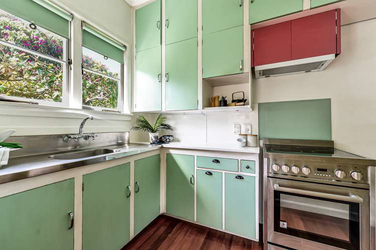 627 Grey Street Hamilton East_15