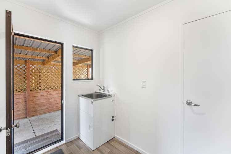 19B Hurley Road Paraparaumu Beach_10