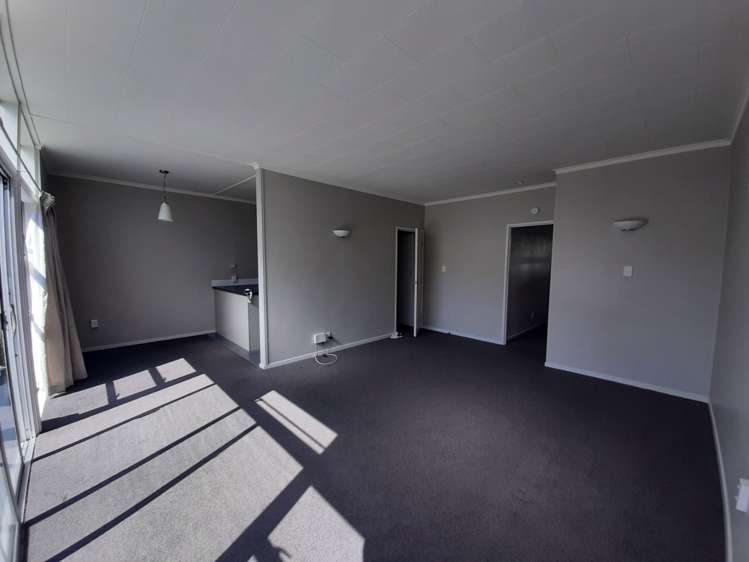 2/25 Saint Vincent Avenue Remuera_2