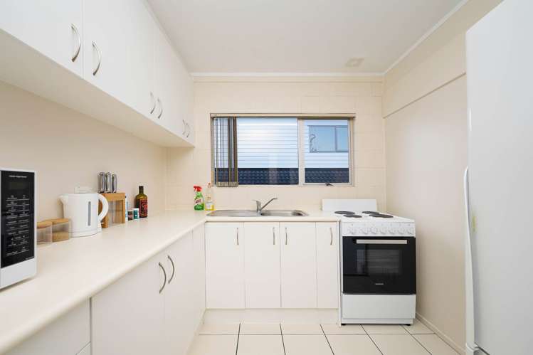 82 & 82A Sunnybrae Road Hillcrest_27