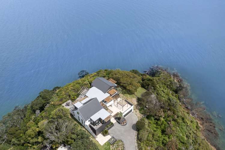 66 Kennedy Point Road Surfdale_18