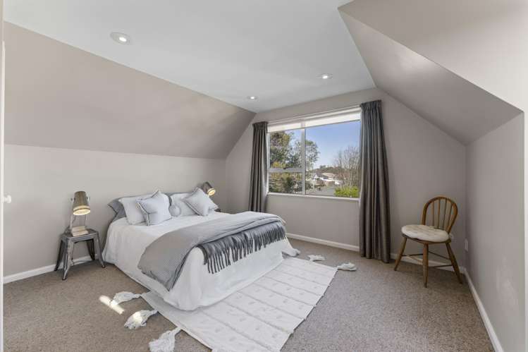 33 Gibson Drive Hornby_15