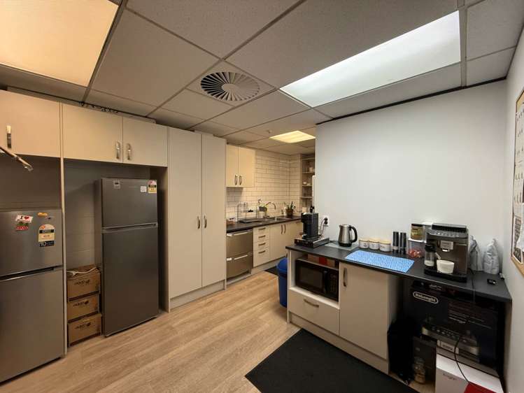 136 Broadway Newmarket_2