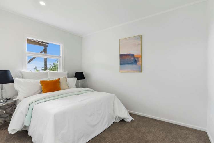 549 East Coast Road Browns Bay_16