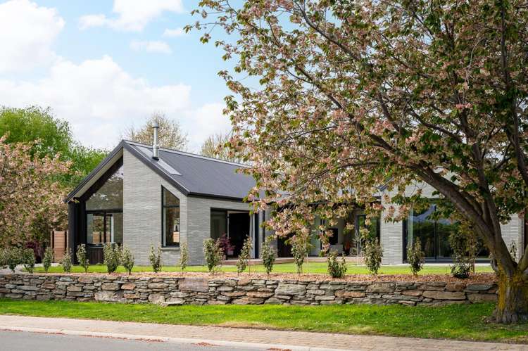 22 Hyland Street Wanaka_1