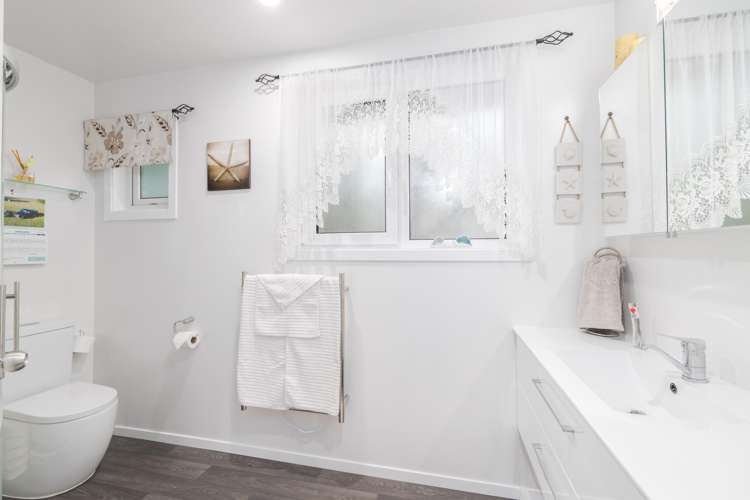 57 Teesdale Street Burnside_10