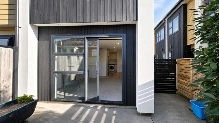 5/37 Sladden Street Naenae_16