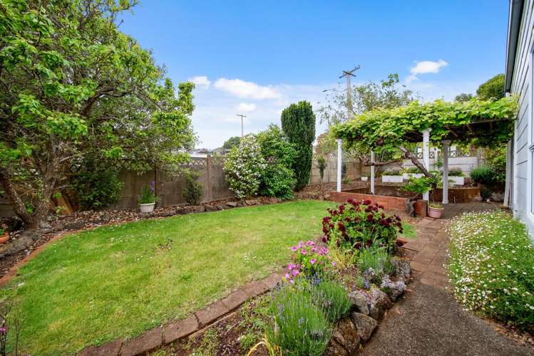 19a Ridgemount Rise Mangere Bridge_13