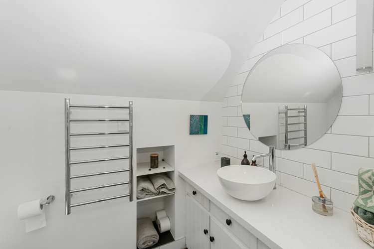 74 Scenic Drive Titirangi_12