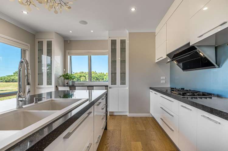 28 Clifton Road Whitford_11